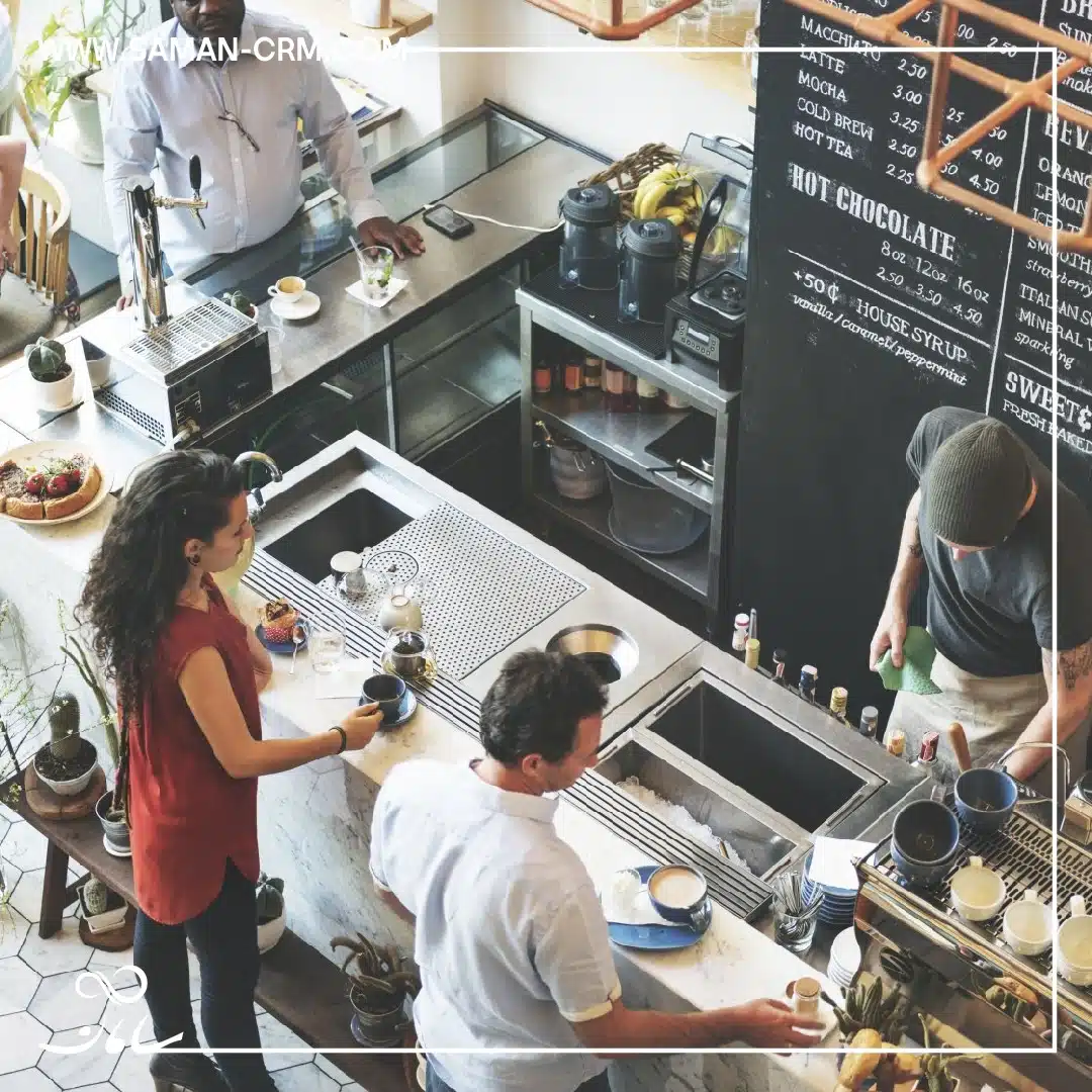 اهمیت استفاده از نرم‌افزارهای مدیریتی برای بهبود عملکرد کافه